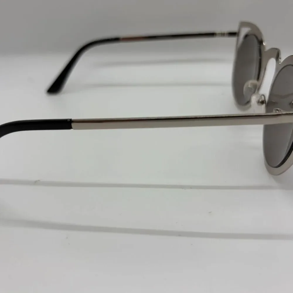 Unbranded Women's Grey and Black Sunglasses
